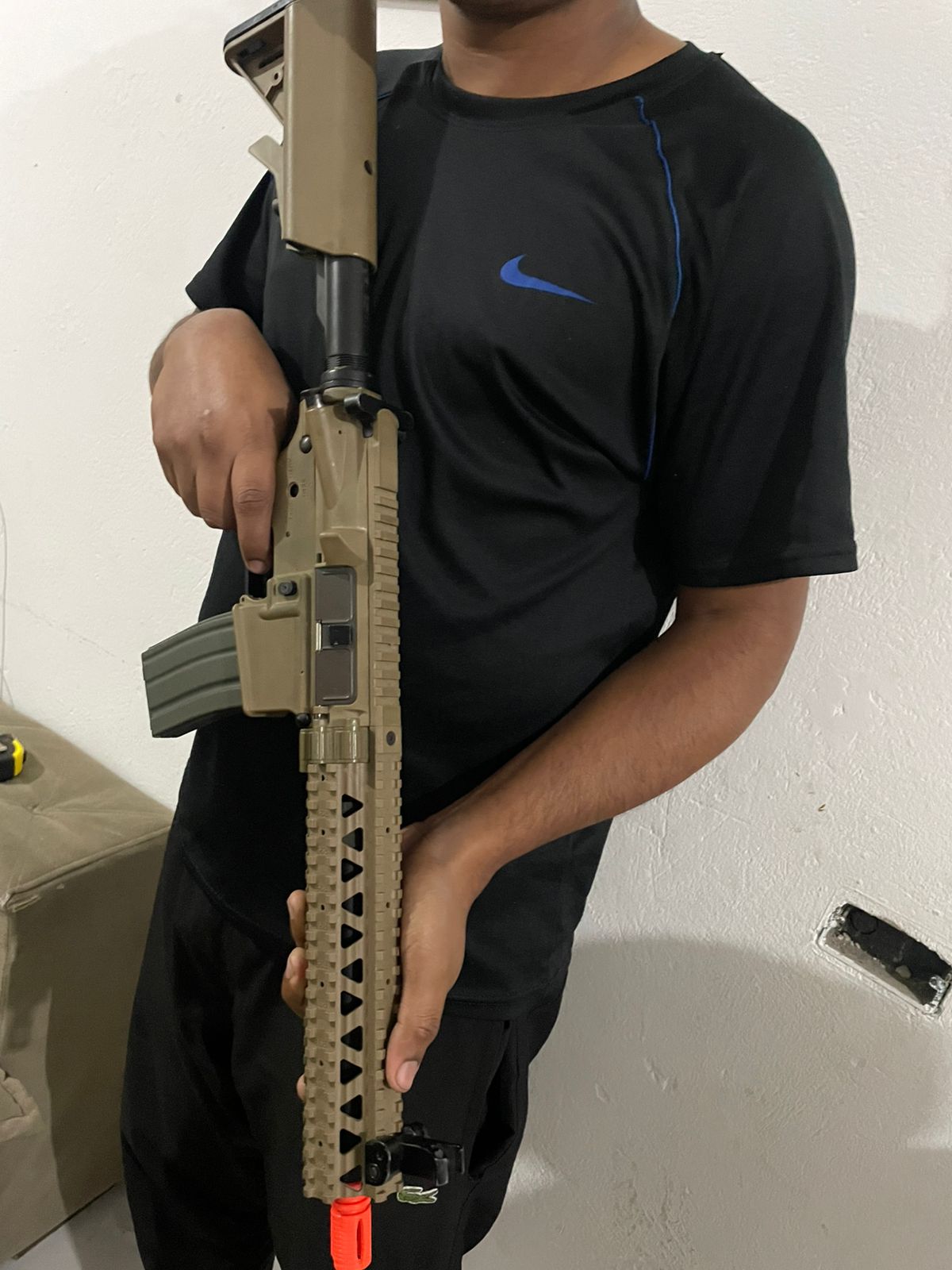 Vendo minha Airsoft M4 Full metal elétrica.