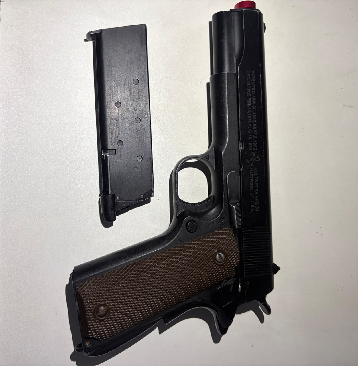 Pistola M911