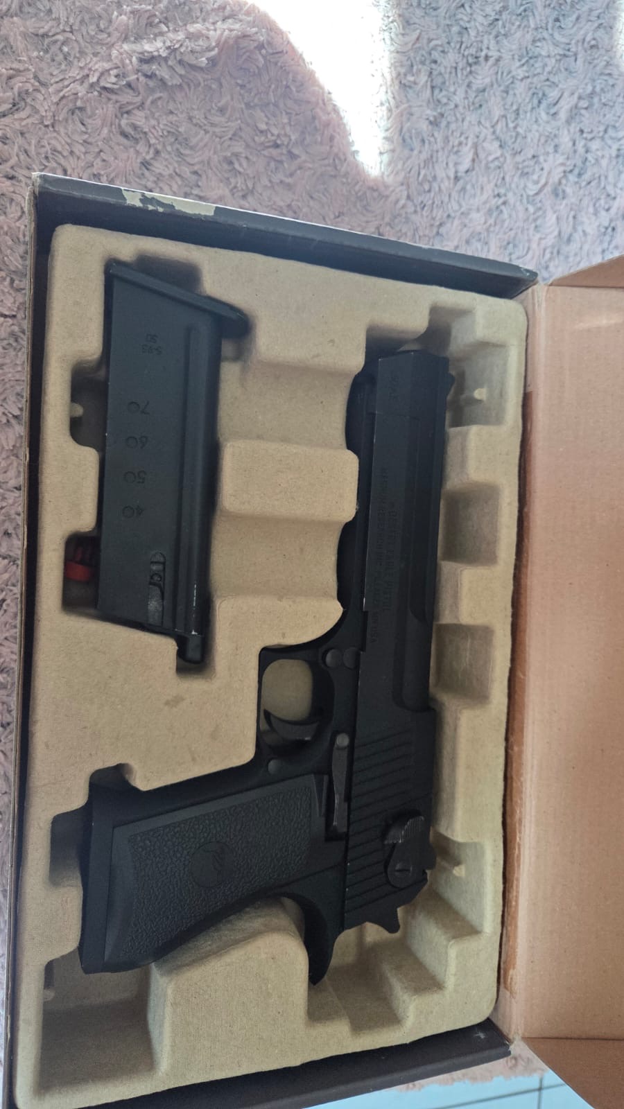 Pistola Airsoft Desert Eagle .50AE Cybergun – Oficial Replic