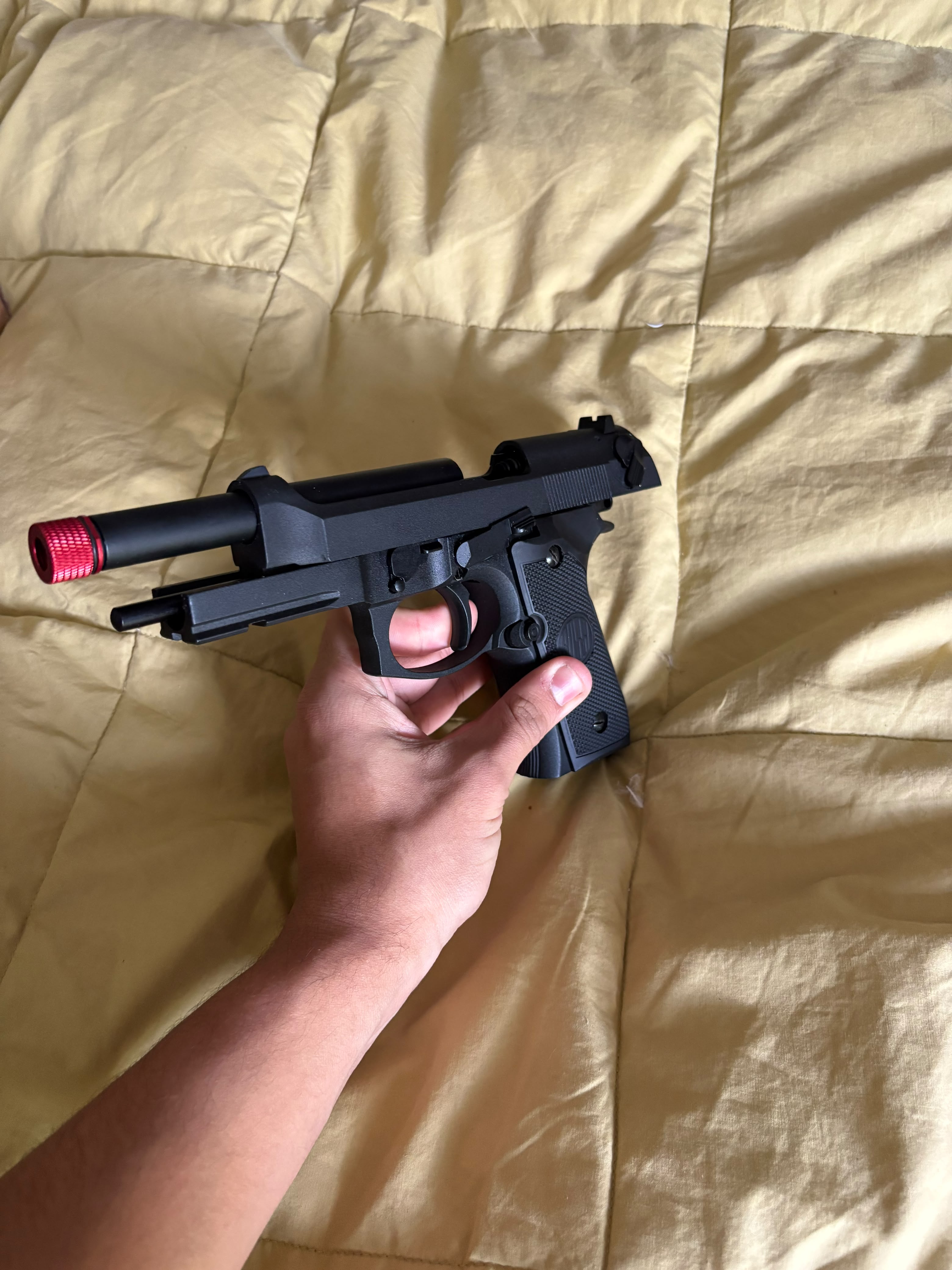 PISTOLA AIRSOFT ROSSI M92 GREEN GAS BLOWBACK 6MM