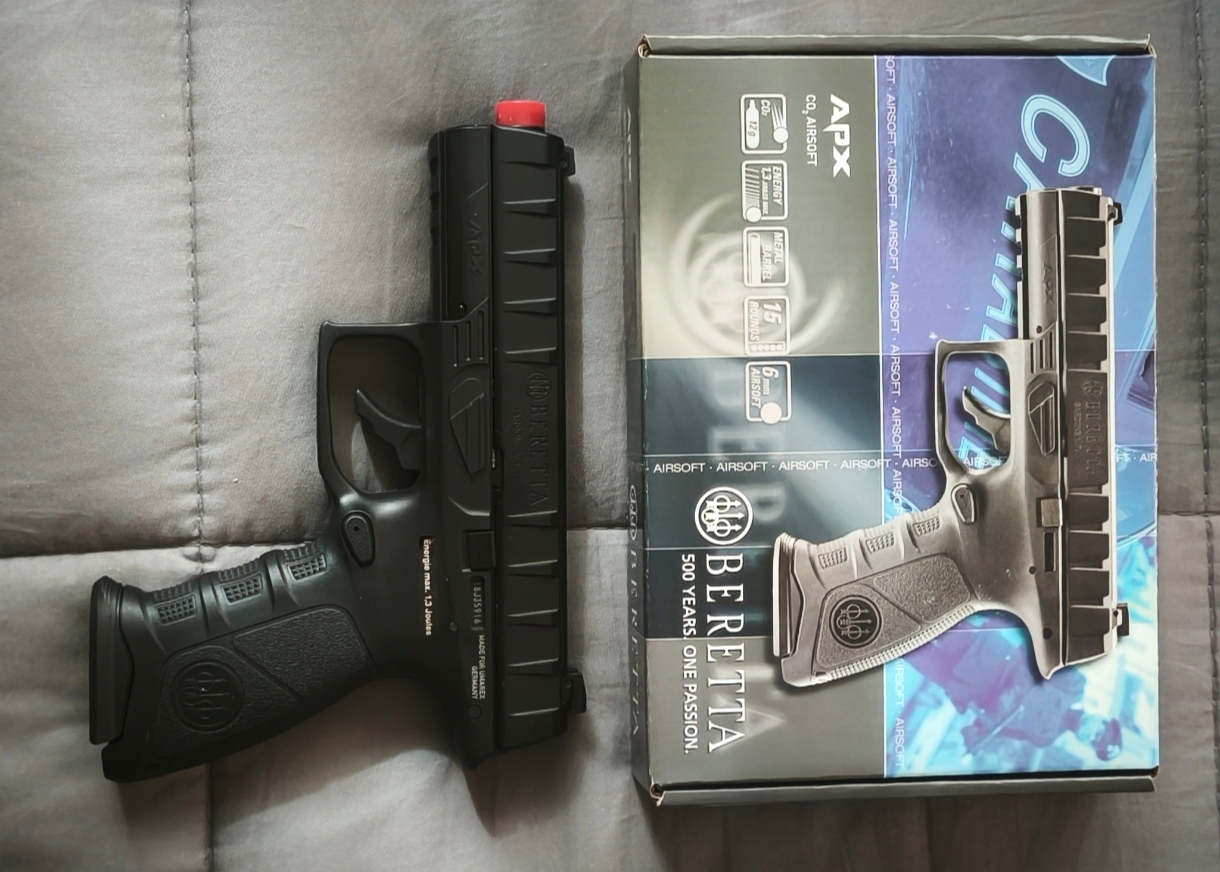 Pistola Beretta APX 
