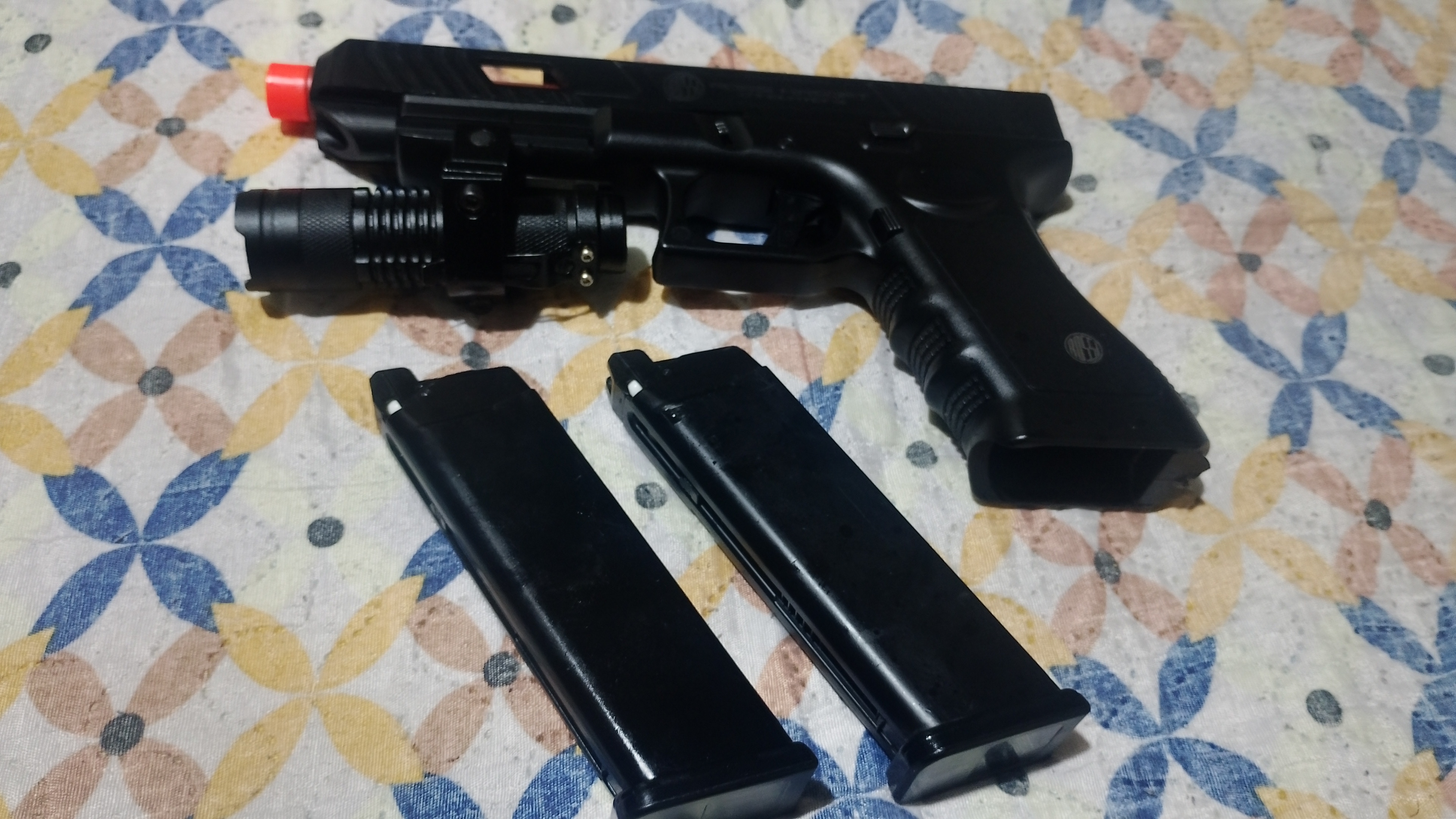 Gbb gk combat master com 2 mags 